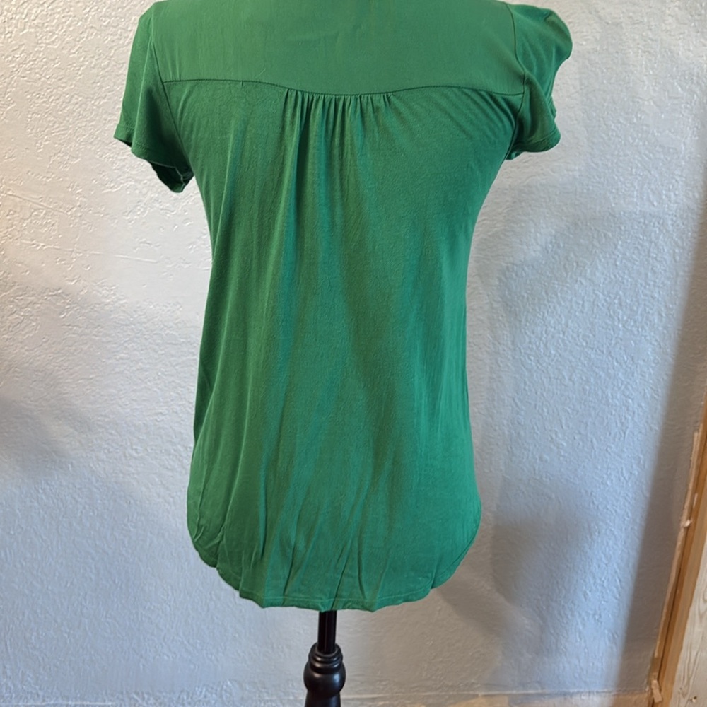 Green Women's Top with Pocket Detail - Picture 2 of 2